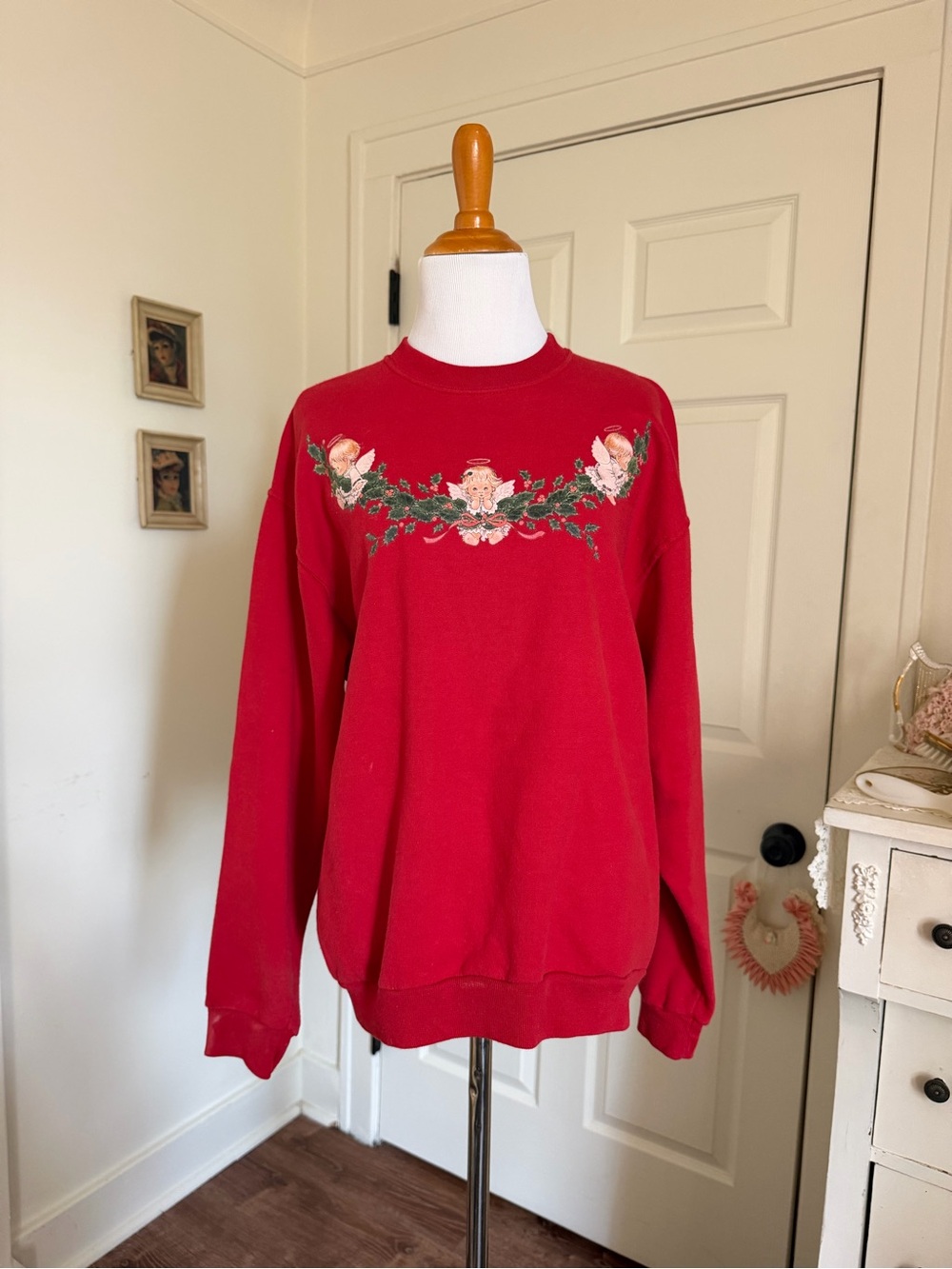 Vintage Red Sweet Cherub Angel Crewneck Sweatshirt